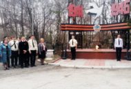 Возложение-цветов-к-памятнику погибшим речникам 29.04.21 003