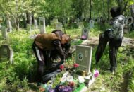 Акция Память по уборке захоронения памятников ветеранов ВОВ 011